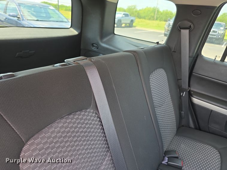 image for item EF3725 2009 Chevrolet HHR LS SUV