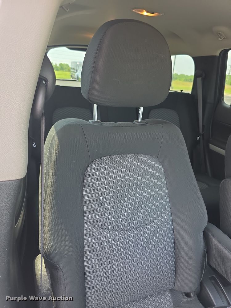 image for item EF3725 2009 Chevrolet HHR LS SUV