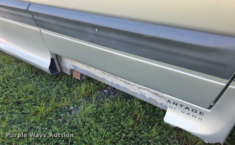 image for item EF3736 2000 Dodge Grand Caravan SE handicap accessible van