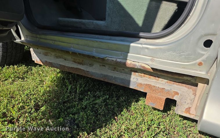 image for item EF3736 2000 Dodge Grand Caravan SE handicap accessible van