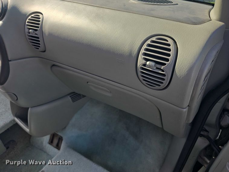 image for item EF3736 2000 Dodge Grand Caravan SE handicap accessible van