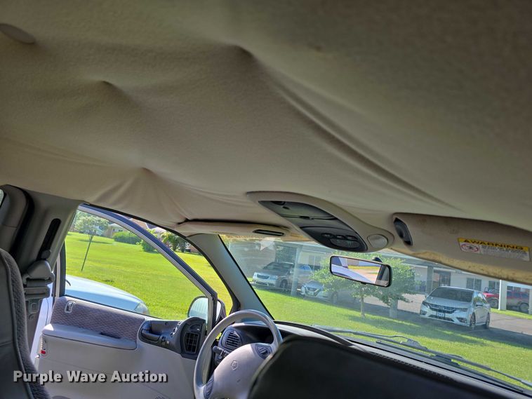 image for item EF3736 2000 Dodge Grand Caravan SE handicap accessible van