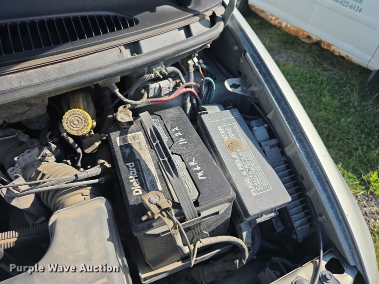 image for item EF3736 2000 Dodge Grand Caravan SE handicap accessible van