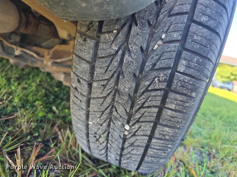 image for item EF3736 2000 Dodge Grand Caravan SE handicap accessible van