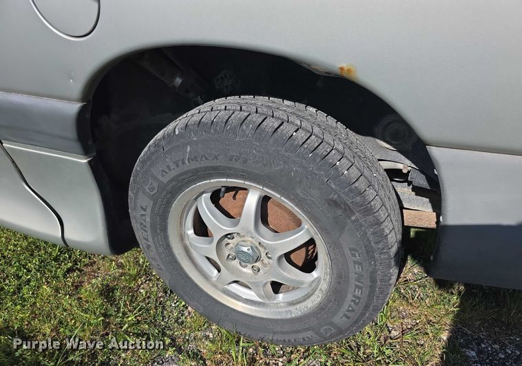 image for item EF3736 2000 Dodge Grand Caravan SE handicap accessible van
