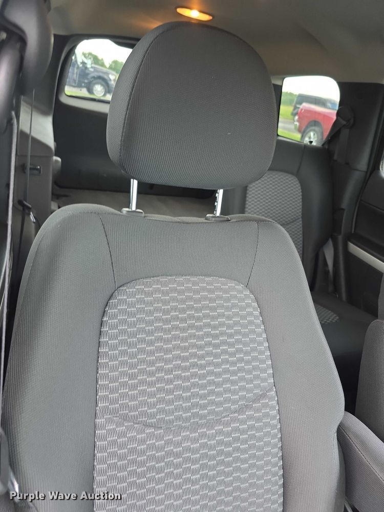 image for item EF3740 2009 Chevrolet HHR LS SUV