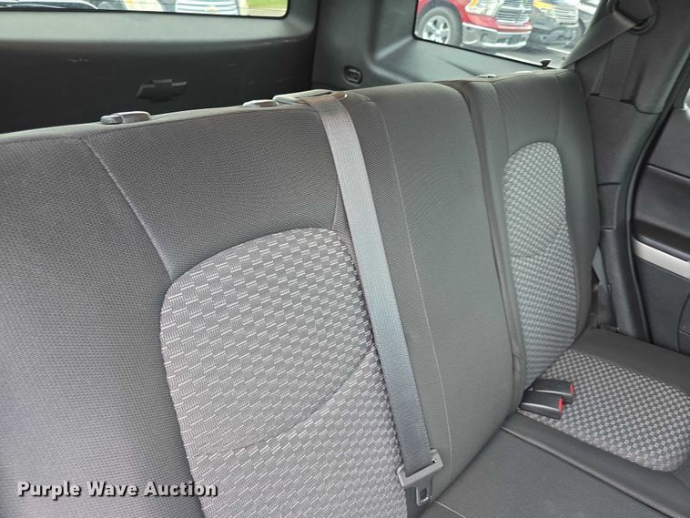 image for item EF3740 2009 Chevrolet HHR LS SUV