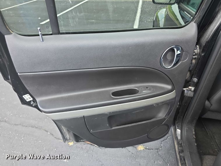 image for item EF3740 2009 Chevrolet HHR LS SUV