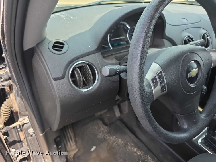 image for item EF3741 2009 Chevrolet HHR LS SUV