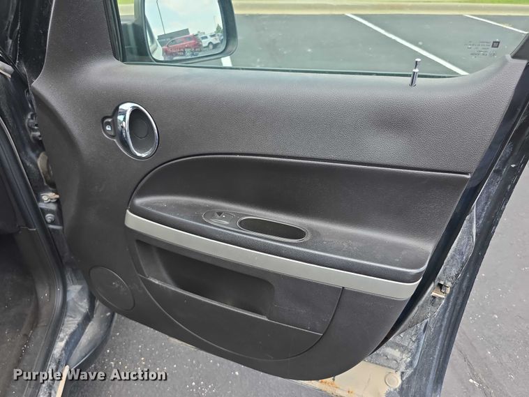 image for item EF3741 2009 Chevrolet HHR LS SUV