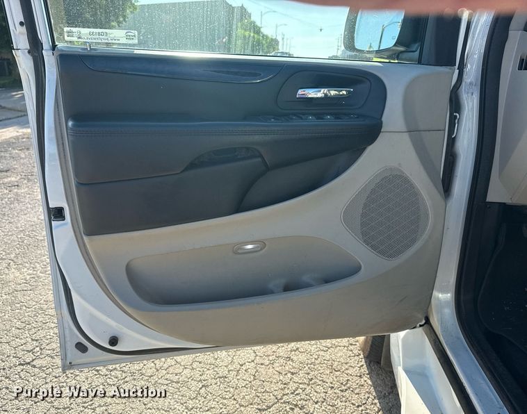 image for item EG8133 2019 Dodge Grand Caravan handicap accessible van