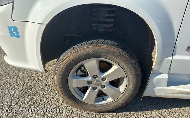 image for item EG8133 2019 Dodge Grand Caravan handicap accessible van