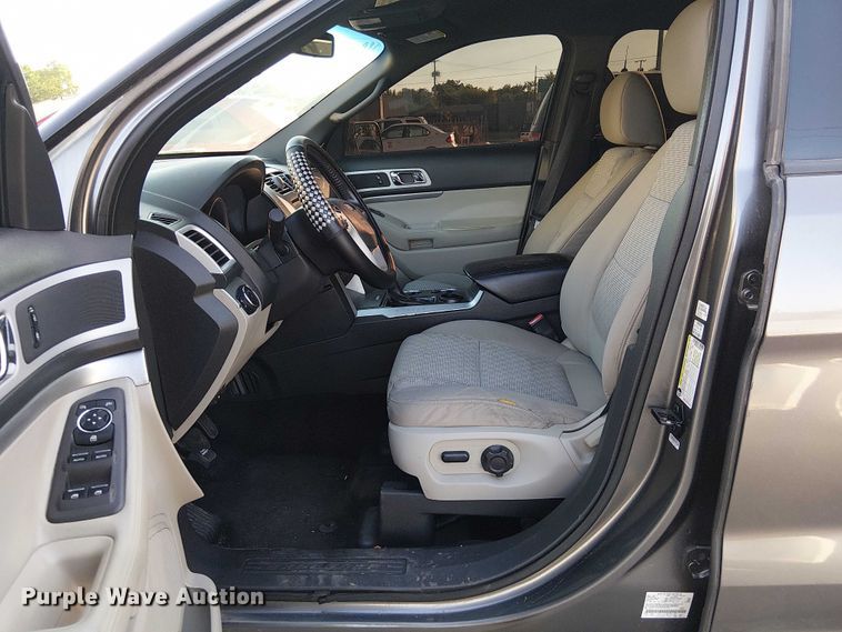 image for item EG8552 2011 Ford Explorer SUV