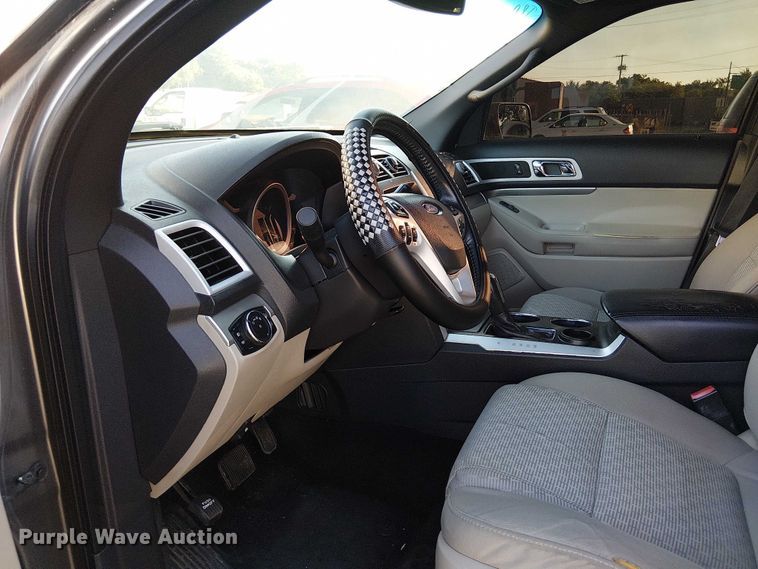 image for item EG8552 2011 Ford Explorer SUV