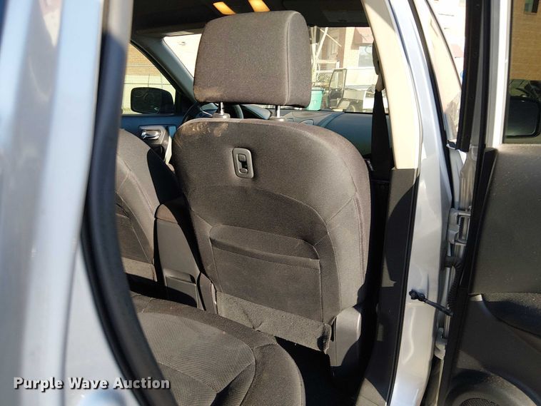 image for item EG8553 2013 Nissan Rogue SUV