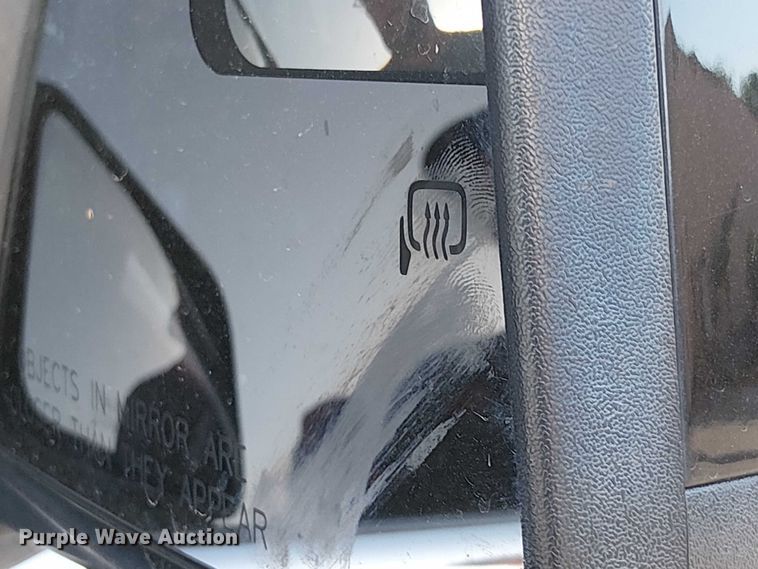 image for item EG8554 2011 Ford Edge SUV