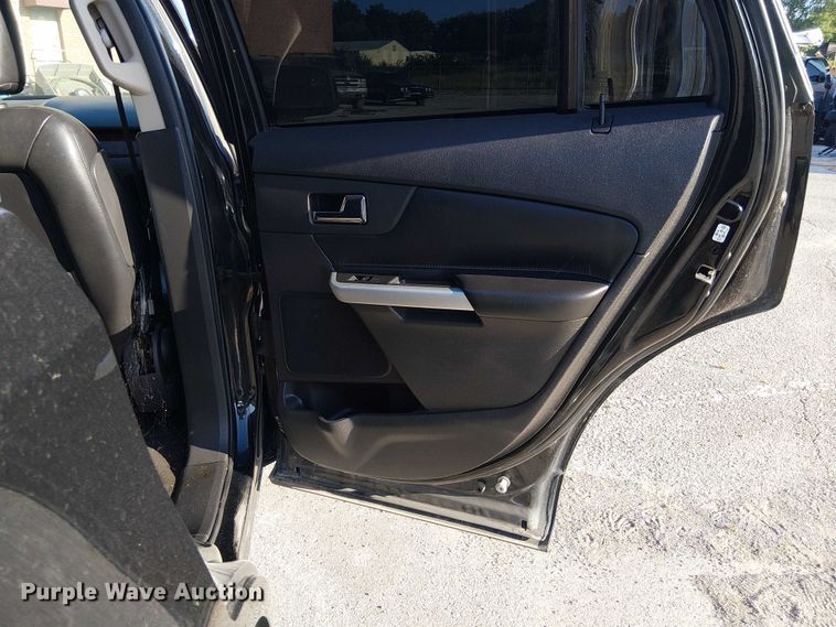 image for item EG8554 2011 Ford Edge SUV