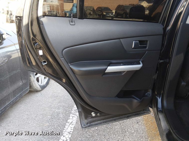 image for item EG8554 2011 Ford Edge SUV