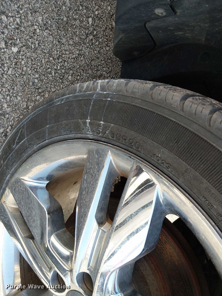 image for item EG8554 2011 Ford Edge SUV