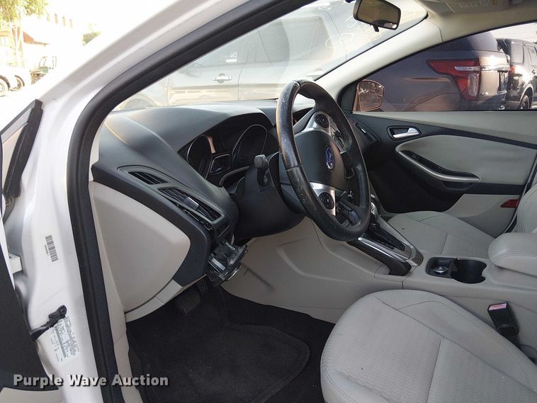 image for item EG8555 2012 Ford Focus 