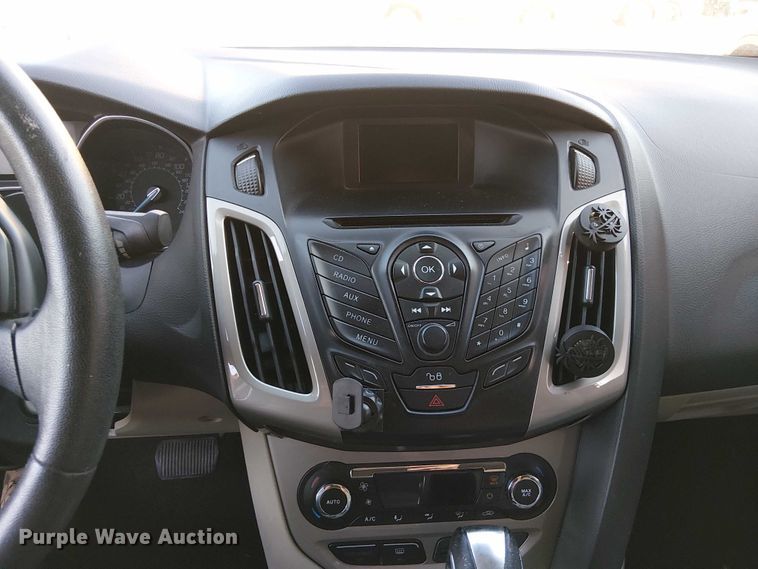 image for item EG8555 2012 Ford Focus 