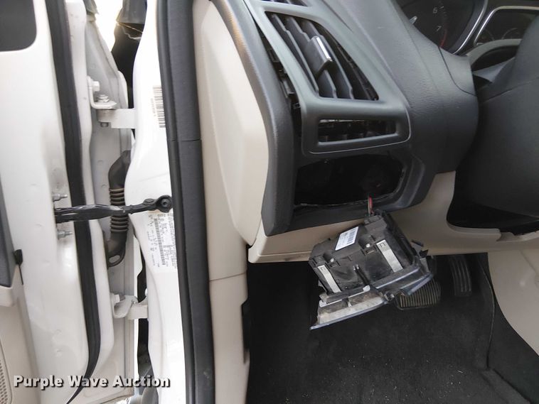 image for item EG8555 2012 Ford Focus 