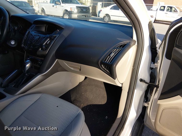 image for item EG8555 2012 Ford Focus 