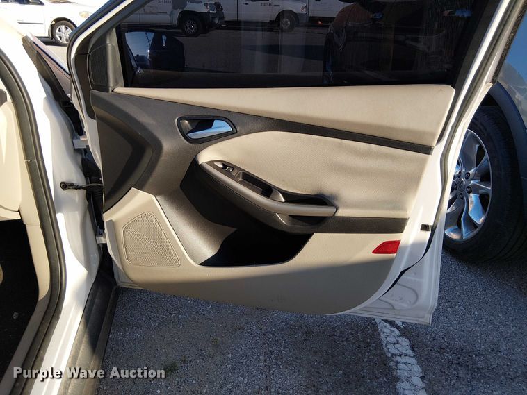 image for item EG8555 2012 Ford Focus 