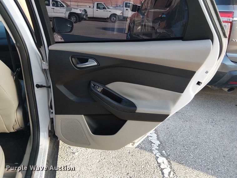 image for item EG8555 2012 Ford Focus 