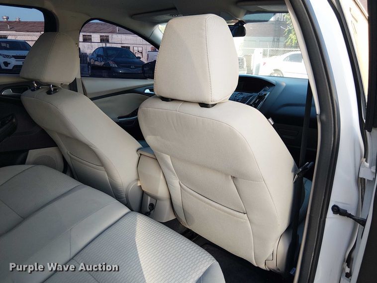 image for item EG8555 2012 Ford Focus 