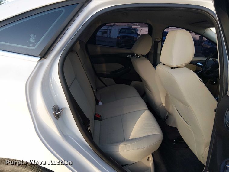 image for item EG8555 2012 Ford Focus 