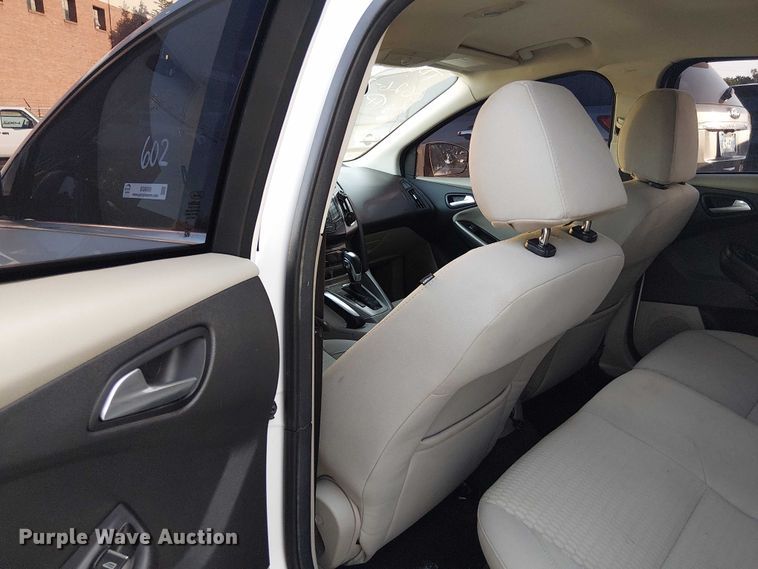 image for item EG8555 2012 Ford Focus 