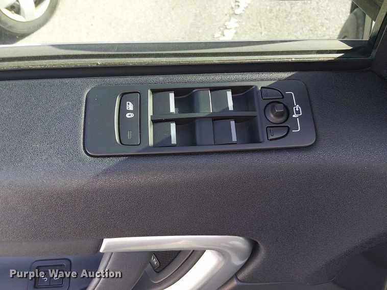 image for item EG8556 2017 Land Rover Discovery Sport SUV