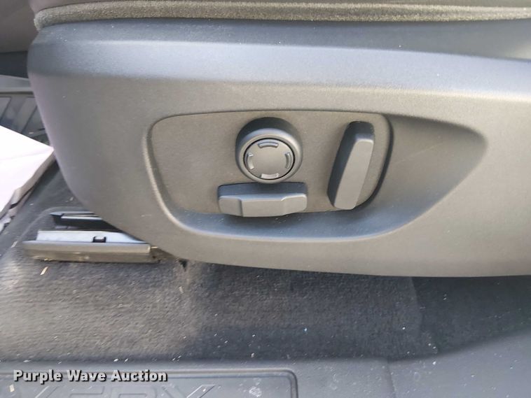 image for item EG8556 2017 Land Rover Discovery Sport SUV