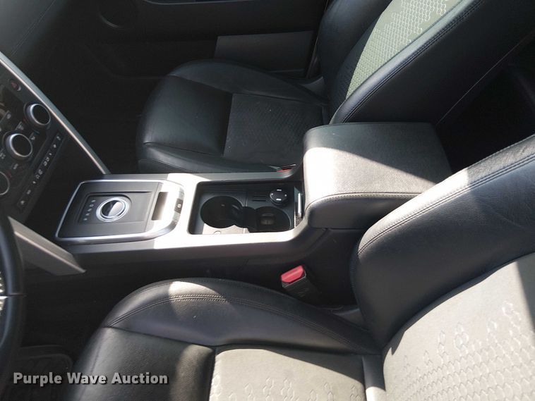 image for item EG8556 2017 Land Rover Discovery Sport SUV