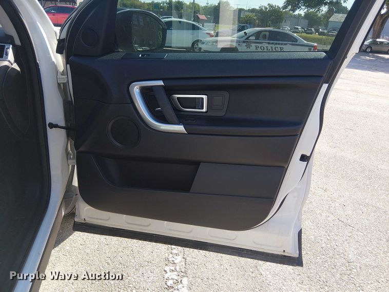 image for item EG8556 2017 Land Rover Discovery Sport SUV