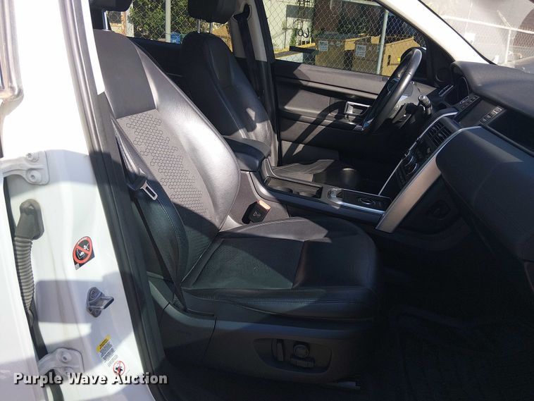 image for item EG8556 2017 Land Rover Discovery Sport SUV