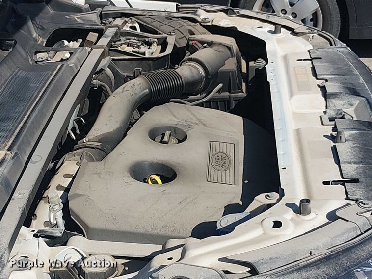 image for item EG8556 2017 Land Rover Discovery Sport SUV