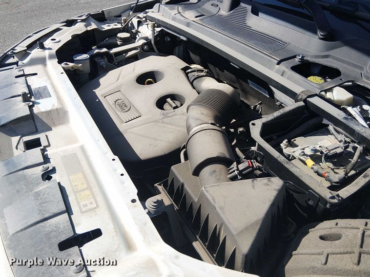 image for item EG8556 2017 Land Rover Discovery Sport SUV