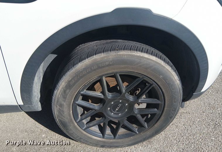 image for item EG8556 2017 Land Rover Discovery Sport SUV