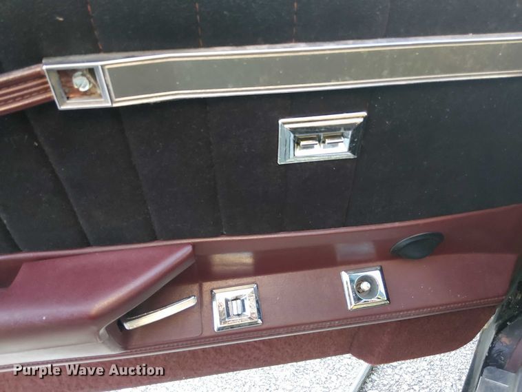 image for item EG8557 1984 Buick Regal 