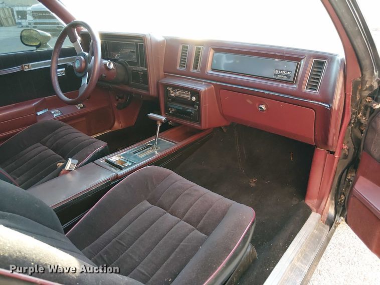 image for item EG8557 1984 Buick Regal 