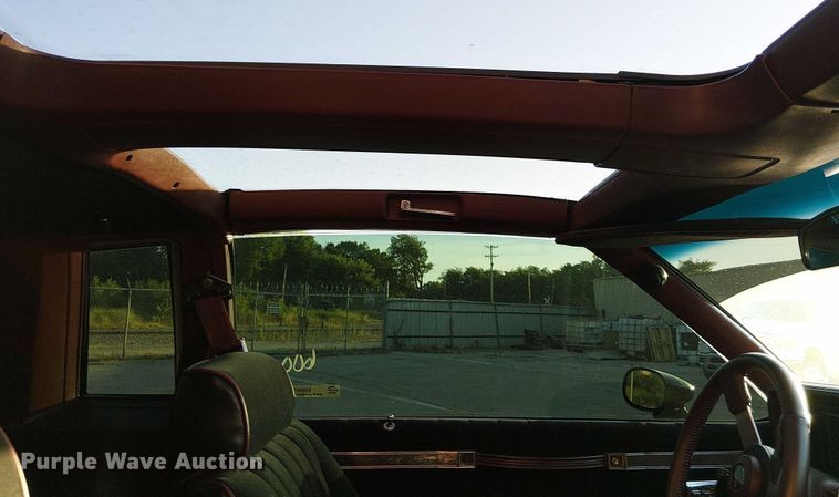 image for item EG8557 1984 Buick Regal 