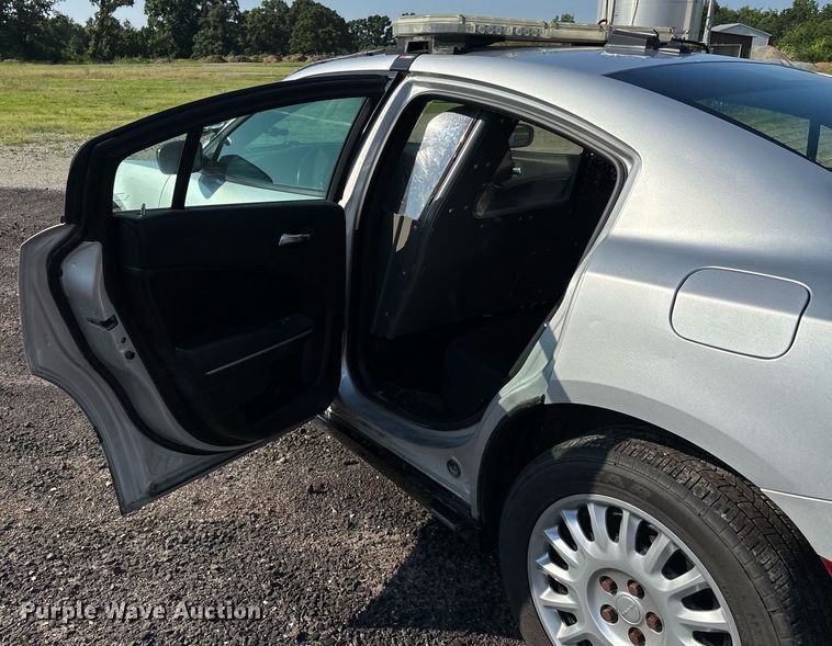 image for item EJ7593 2019 Dodge Charger Police  
