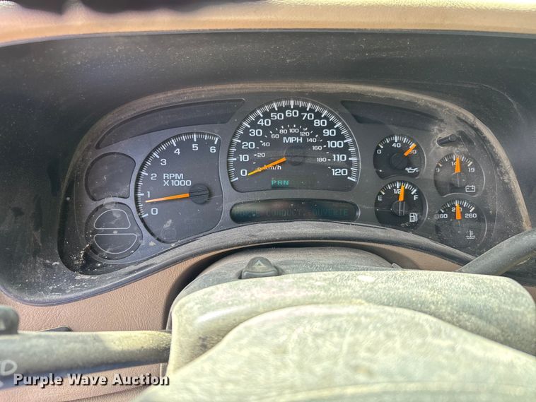 image for item EJ7632 2004 Chevrolet Silverado 1500 Ext. Cab pickup truck