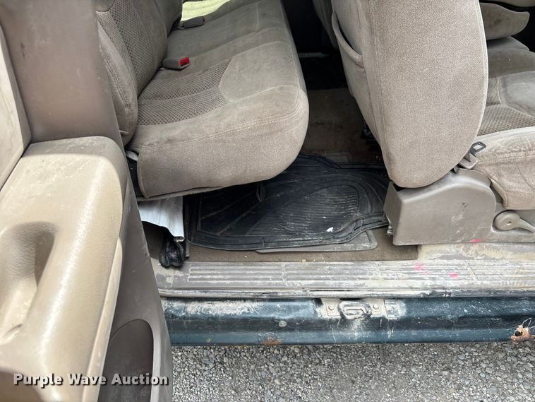 image for item EJ7632 2004 Chevrolet Silverado 1500 Ext. Cab pickup truck