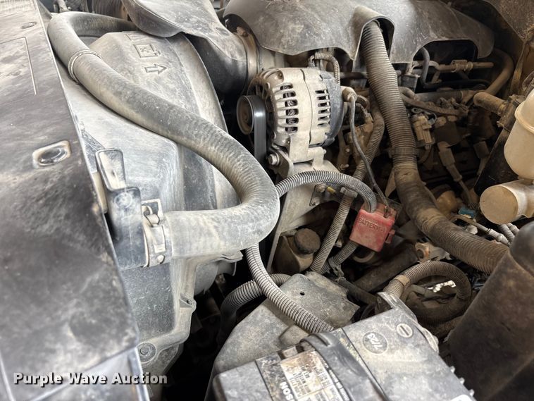 image for item EJ7632 2004 Chevrolet Silverado 1500 Ext. Cab pickup truck