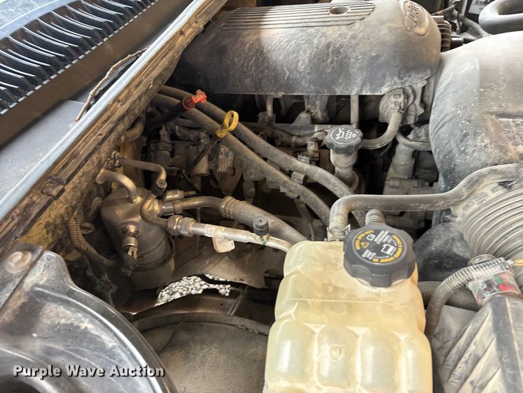 image for item EJ7632 2004 Chevrolet Silverado 1500 Ext. Cab pickup truck