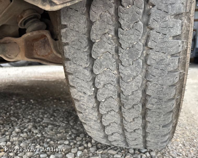 image for item EJ7632 2004 Chevrolet Silverado 1500 Ext. Cab pickup truck