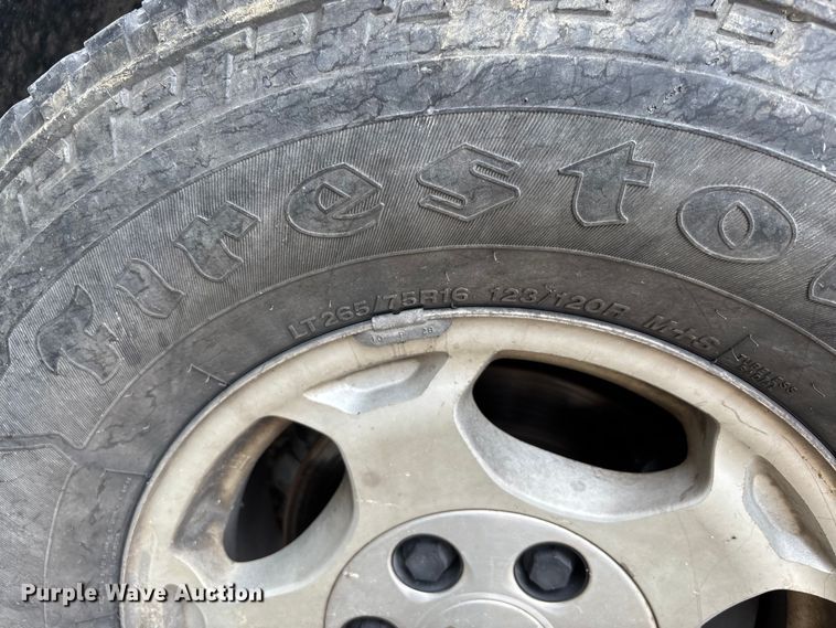 image for item EJ7632 2004 Chevrolet Silverado 1500 Ext. Cab pickup truck